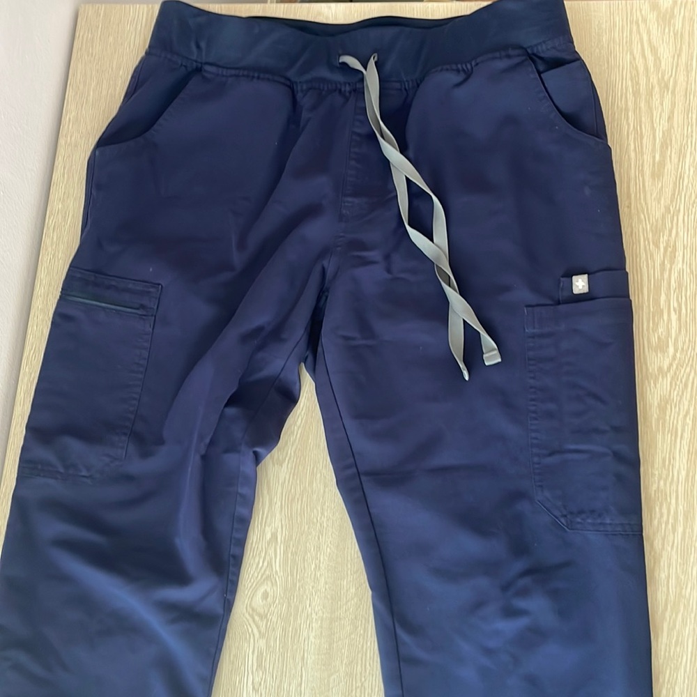 FIGS Yola Skinny Scrub Pants 2.0